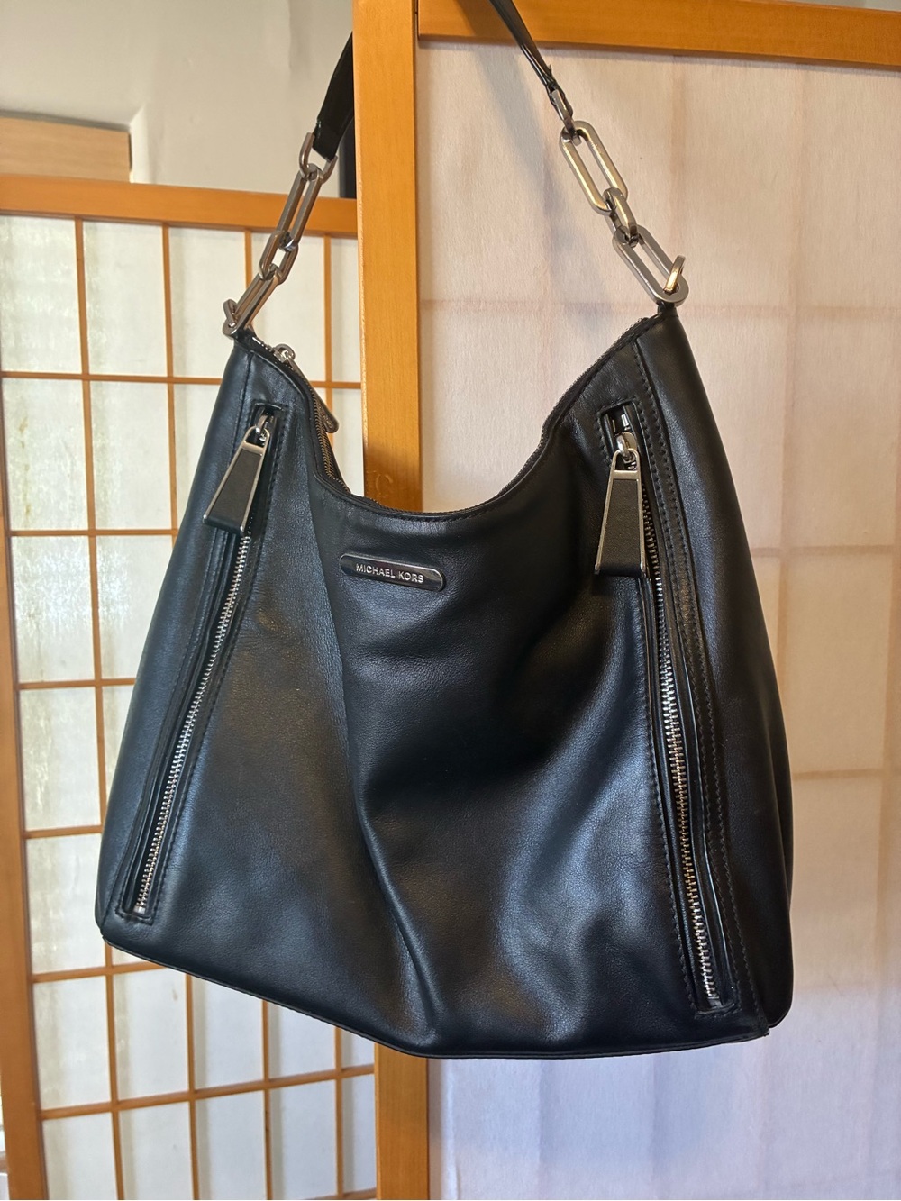 MICHAEL KORS Black Leather Shoulder Hobo with Chain-Link Strap